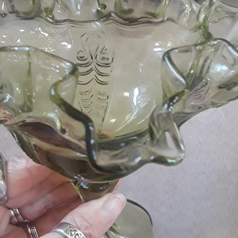 Unique Vintage Green Glass Ruffled Candy Dish - Picture 4 of 5